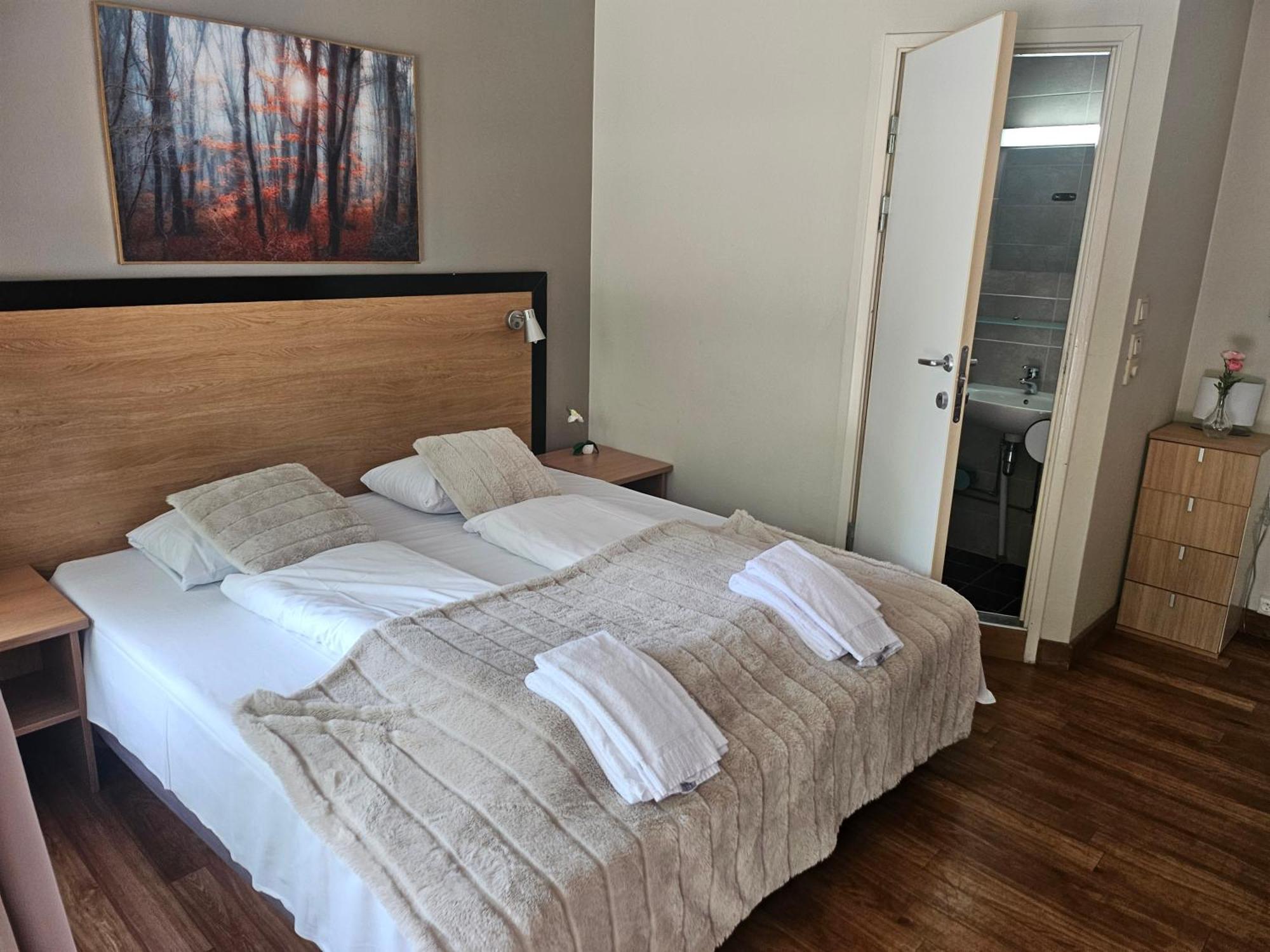 Motell Lier Exteriér fotografie