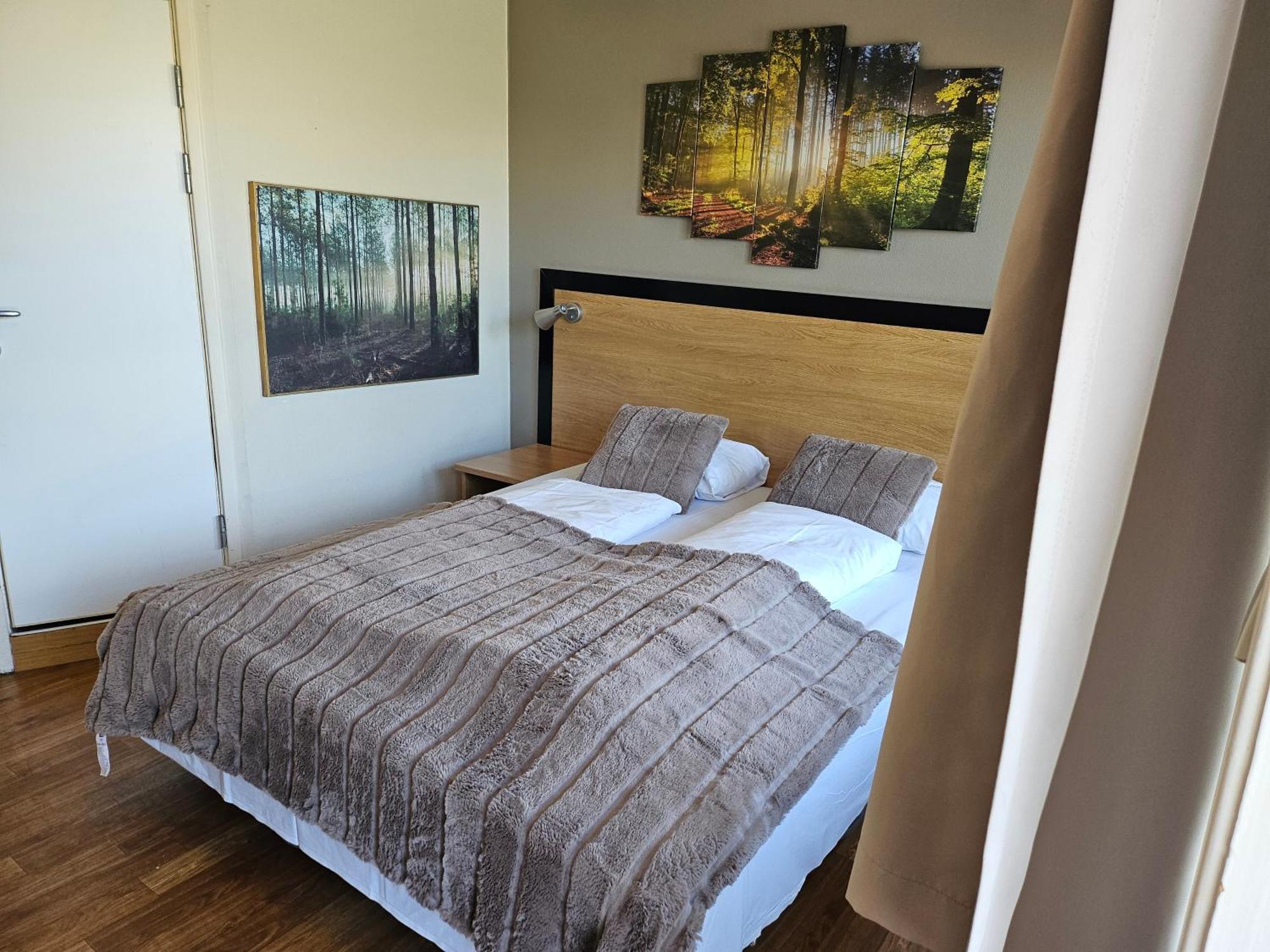 Motell Lier Exteriér fotografie